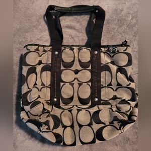 Coach Signature Kyra Shoulder bag